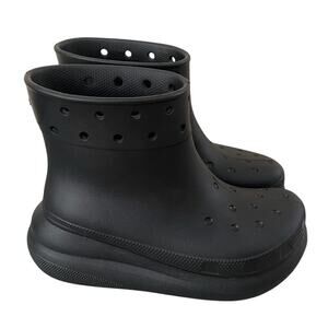 New CROCS Classic Unisex Womens Size 8 /Mens 6 Black Crush Rainboots